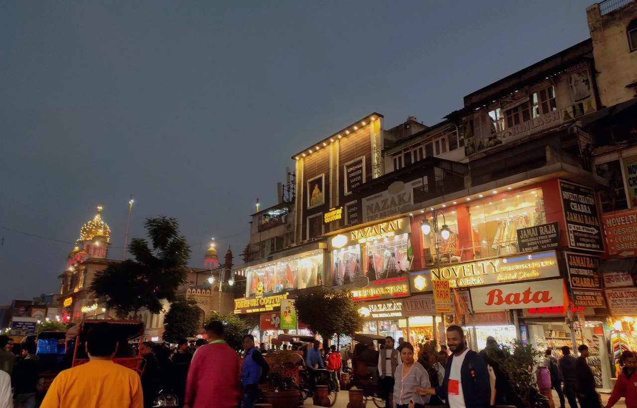 Friday weekly market in Delhi